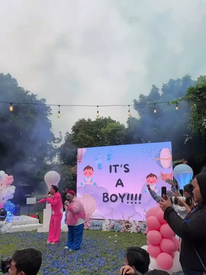Gender reveal anak Vika Kolesnaya dan Billy Syahputra © 2025 brilio.net