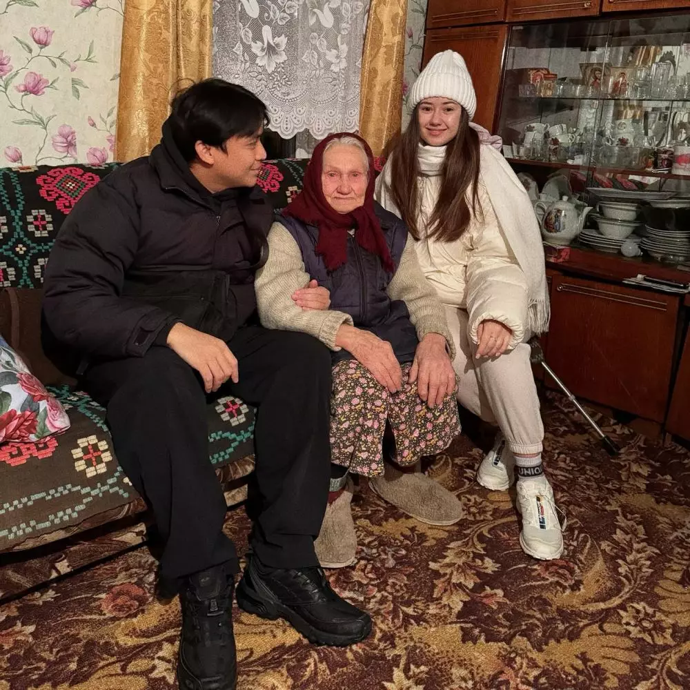 Gender reveal kehamilan Vika tak ada keluarga © Instagram