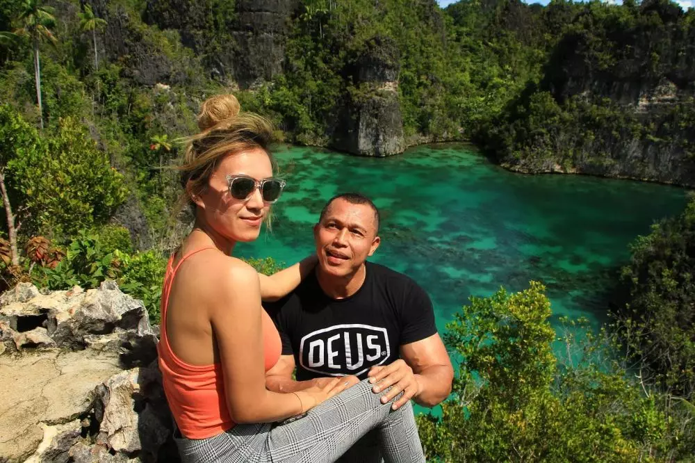 kebersamaan bang tigor dan istri © 2025 berbagai sumber kebersamaan bang tigor dan istri © 2025 berbagai sumber