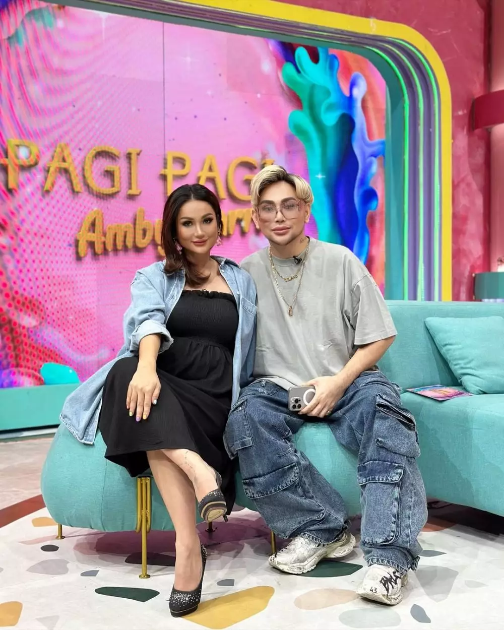 Tengku Dewi operasi percantik tubuh di Korea © 2025 brilio.net Tengku Dewi operasi percantik tubuh di Korea © 2025 brilio.net