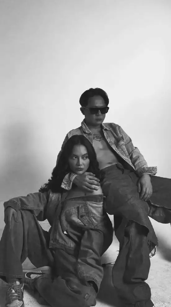 Pemotretan terbaru Erika Carlina bareng DJ Bravy © Instagram Pemotretan terbaru Erika Carlina bareng DJ Bravy © Instagram