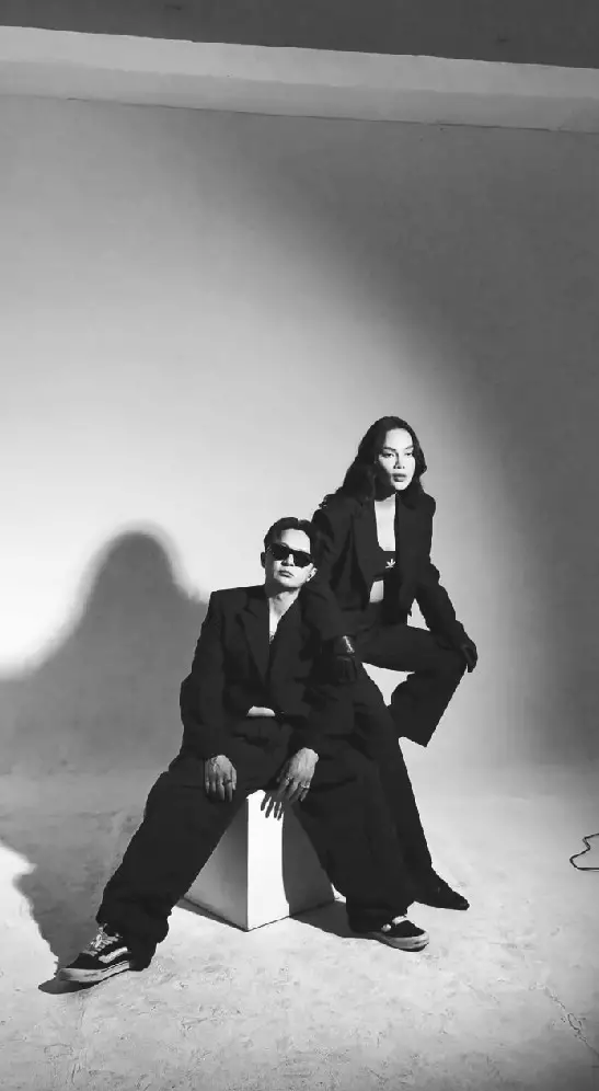 Pemotretan terbaru Erika Carlina bareng DJ Bravy © Instagram Pemotretan terbaru Erika Carlina bareng DJ Bravy © Instagram
