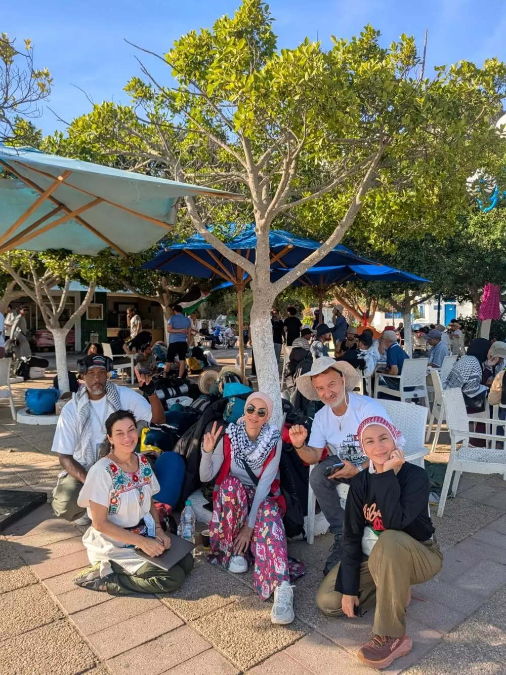 Wanda Hamidah bertahan di pelabuhan Tunisia © Instagram Wanda Hamidah bertahan di pelabuhan Tunisia © Instagram