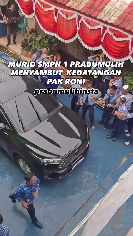 kepsek Prabumulih kembali ke sekolah © Instagram kepsek Prabumulih kembali ke sekolah © Instagram