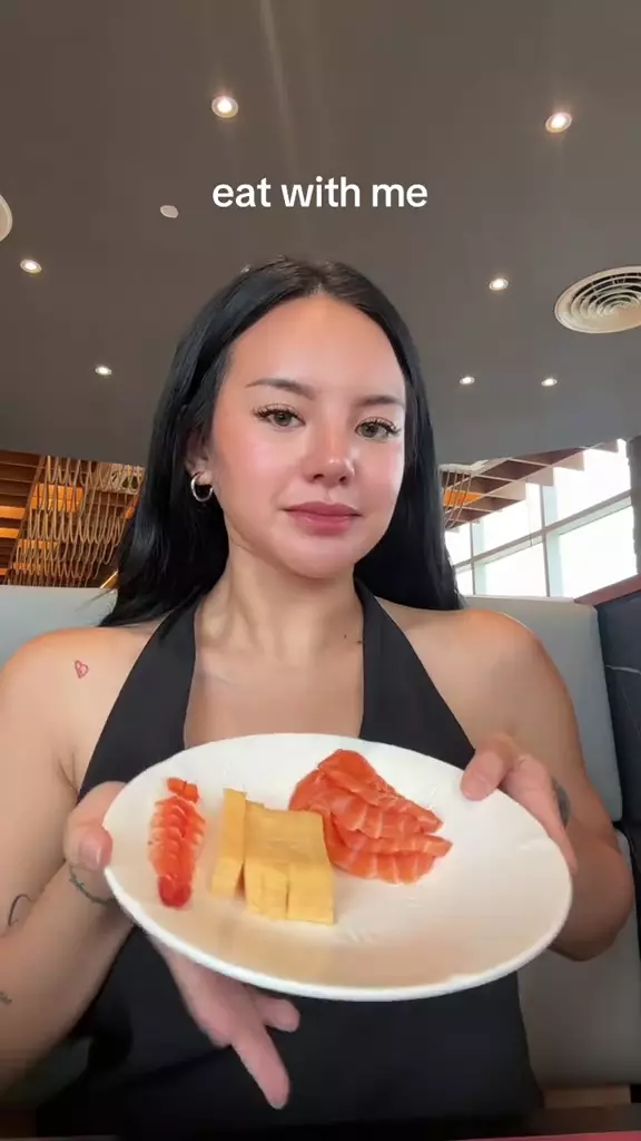 Potret Shafa Harris usai oplas hidung lagi © 2025 Instagram Potret Shafa Harris usai oplas hidung lagi © 2025 Instagram