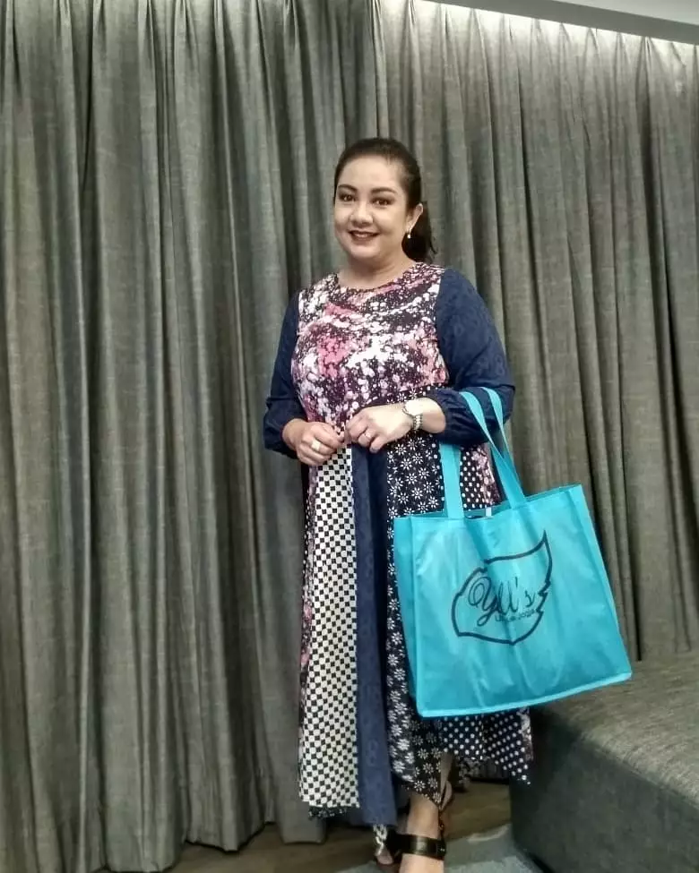 Novita Wibowo artis lawas ternyata keponakan SBY © 2025 brilio.net Novita Wibowo artis lawas ternyata keponakan SBY © 2025 brilio.net