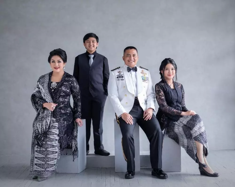 Novita Wibowo artis lawas ternyata keponakan SBY © 2025 brilio.net Novita Wibowo artis lawas ternyata keponakan SBY © 2025 brilio.net