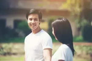 100 Kata-kata gombalan maut TikTok, keren buat update medsos