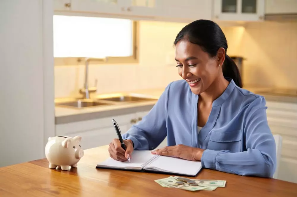 Tips jitu hemat belanja bulanan rumah tangga © 2025 brilio.net