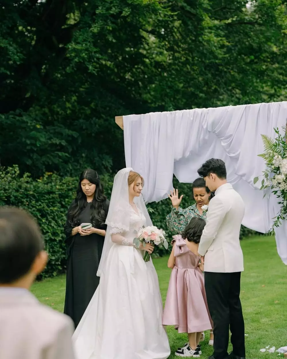 Cassandra Lee dan Ryuken Lie resepsi di Inggris © 2025 Instagram