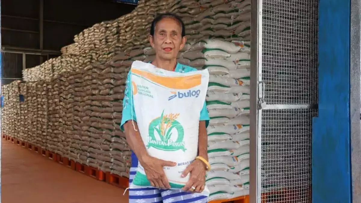 Siap-siap, bansos pangan akan cair Oktober dan November