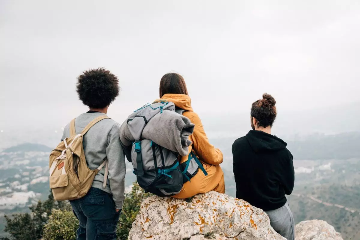 100 Kata-kata bijak tentang sahabat terbaik 2025, bisa jadi motivasi hidup saat beban terasa berat