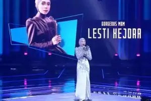 Keluarga Lesti Kejora borong Infotainment Awards 2025, intip daftar lengkap pemenangnya