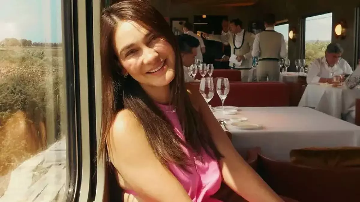 Luna Maya dan Maxime naik kereta mewah saat bulan madu di Italia, taksiran tarifnya bikin melongo