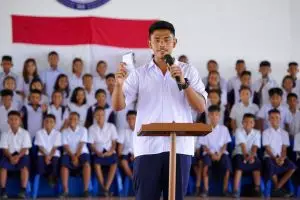 50 Pantun lucu untuk acara di sekolah, bikin suasana jadi meriah
