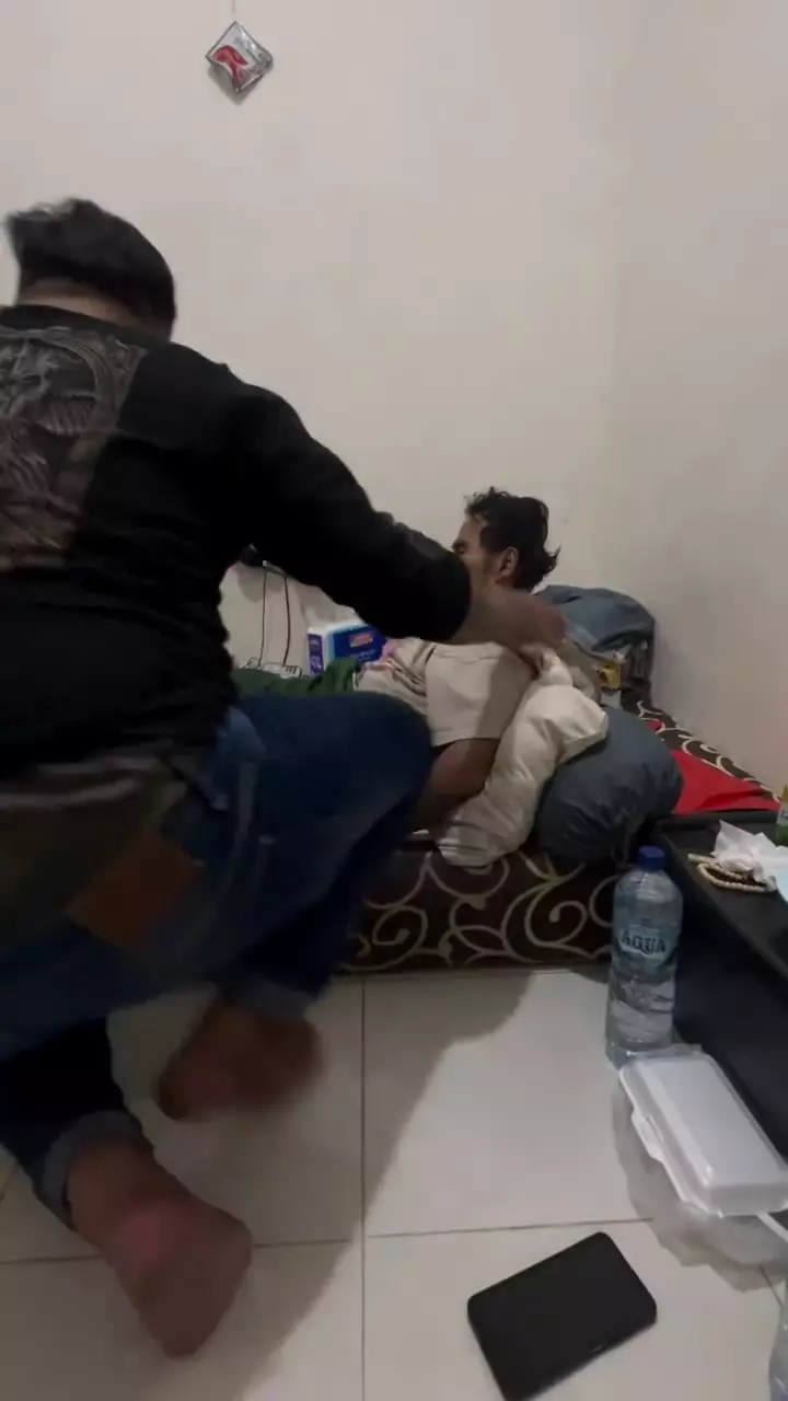 Kondisi Fahmi Bo makin memprihatinkan © 2025 brilio.net Kondisi Fahmi Bo makin memprihatinkan © 2025 brilio.net