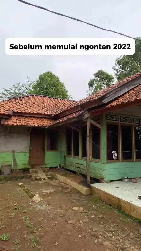 3 tahun ngonten rumah kayu jadi hunian gedong © 2025 TikTok