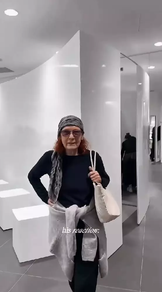 Luna Maya potong rambut pendek © Instagram