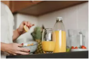 Pengin wajah awet muda dan tampak kencang? Coba minuman kolagen dari 2 jenis buah ini, segar dan sehat