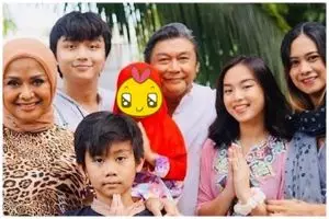 Kompak meski beda ibu, ini 9 potret kompak anak Willy Dozan dan Betharia Sonata bareng saudara sambung