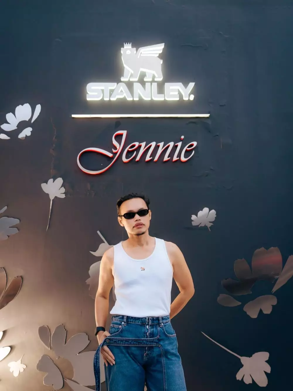 Wanda Hara tampil dengan jenggot © Instagram