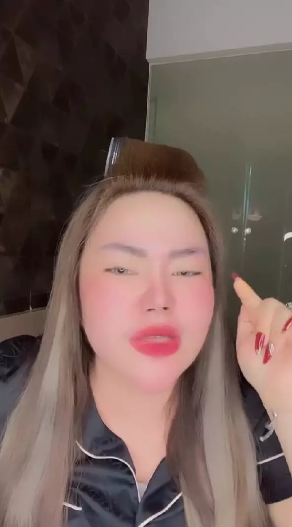 Lisa Mariana kesal Ridwan Kamil tolak damai © Instagram Lisa Mariana kesal Ridwan Kamil tolak damai © Instagram
