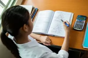 Rumus segitiga sembarang, cara cepat menghitung luas, keliling, dan contoh soal dengan penjelasannya