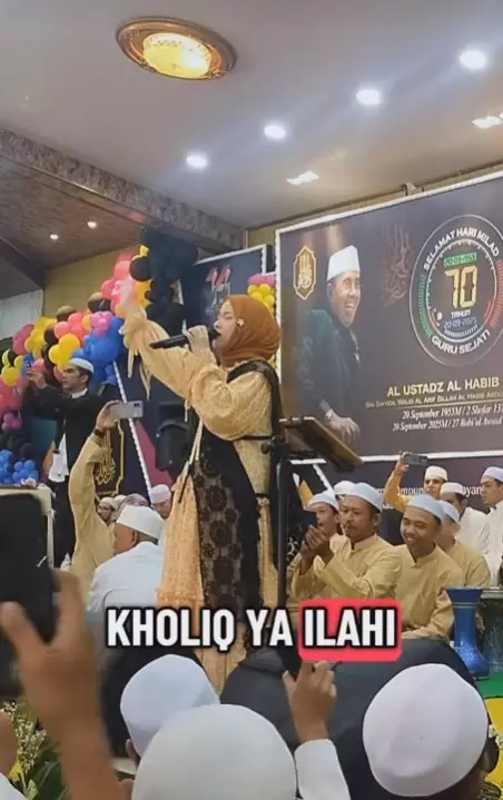 penampilan terbaru Nissa Sabyan manggung © berbagai sumber penampilan terbaru Nissa Sabyan manggung © berbagai sumber