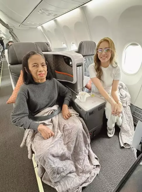 kenangan Momo Geisha dengan Ibunda © Instagram