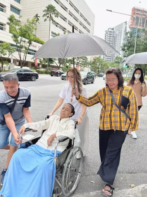 kenangan Momo Geisha dengan Ibunda © Instagram