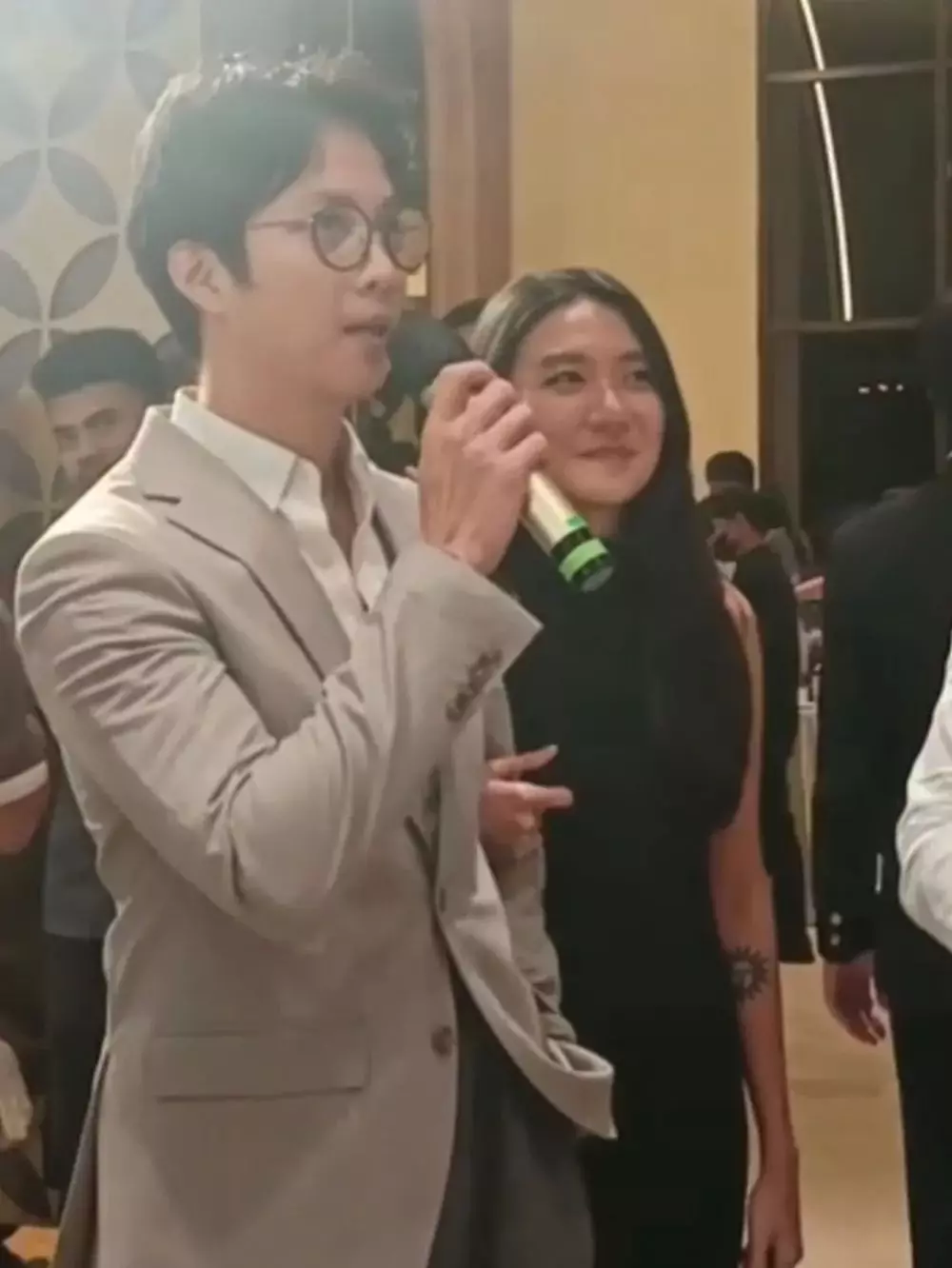 Dikta dan Rachel Cia kondangan bareng © 2025 TikTok