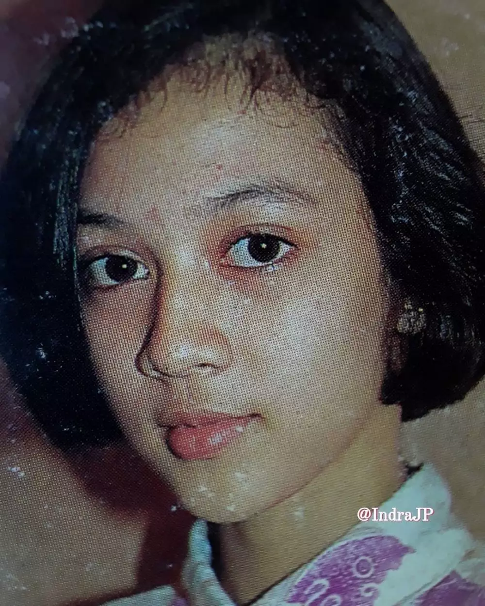 Potret lawas Dina Lorenza © 2025 brilio.net Potret lawas Dina Lorenza © 2025 brilio.net