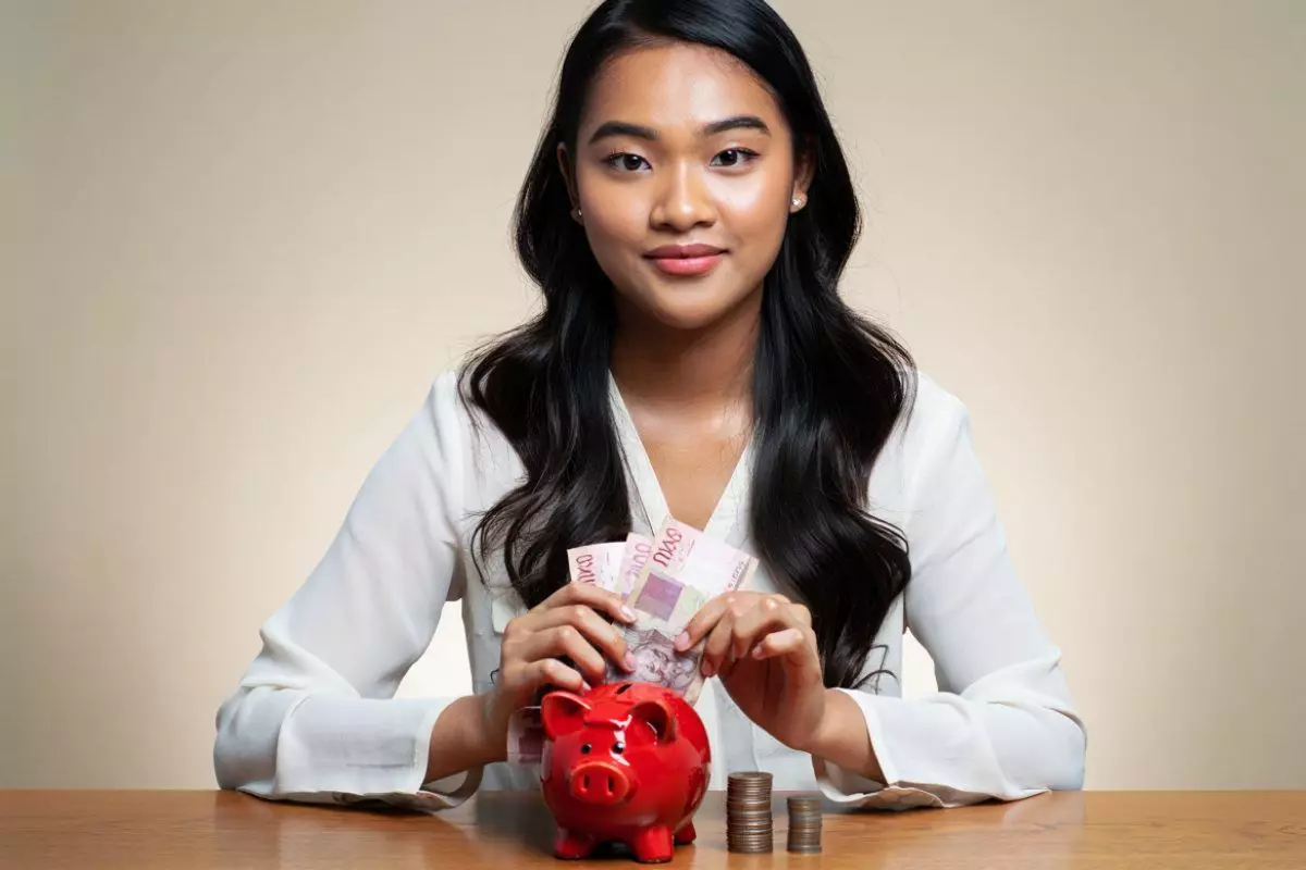 5 Cara kreatif menabung di celengan, anti gagal dan tetap konsisten