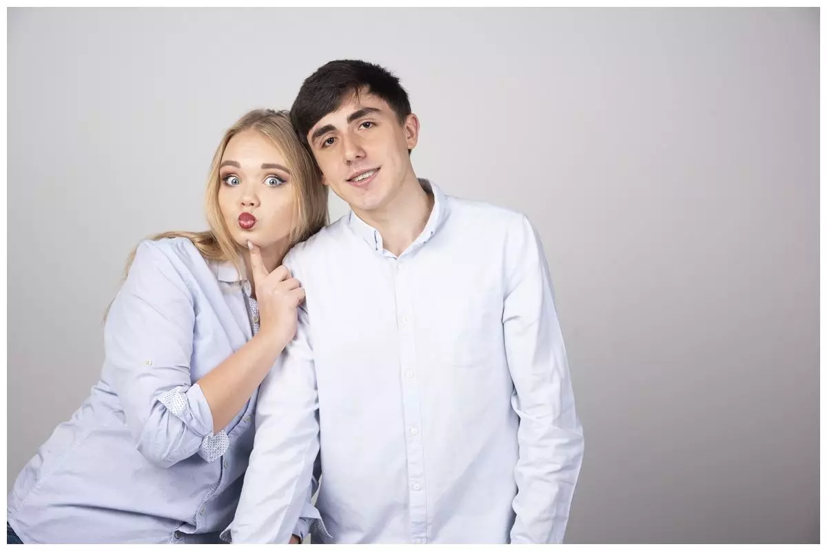 100 Kata-kata gombalan maut bikin baper lewat chat, senjata ampuh mencairkan suasana