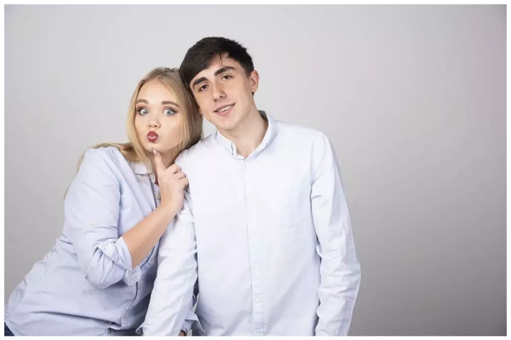 100 Kata-kata gombalan maut bikin baper lewat chat, senjata ampuh mencairkan suasana © 2025 brilio.net