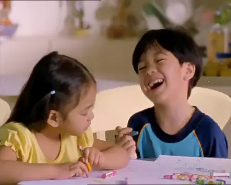 Syifa Hadju dulu pernah jadi bintang iklan susu © 2025 brilio.net Syifa Hadju dulu pernah jadi bintang iklan susu © 2025 brilio.net