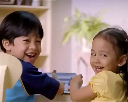 Syifa Hadju dulu pernah jadi bintang iklan susu © 2025 brilio.net Syifa Hadju dulu pernah jadi bintang iklan susu © 2025 brilio.net