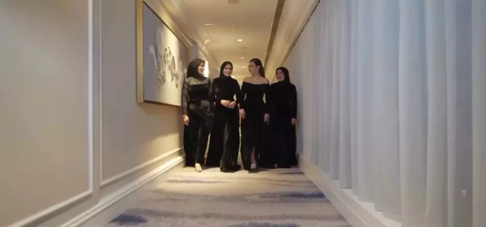 Shandy Aulia rayakan pesta ultah ibunda © 2025 Instagram Shandy Aulia rayakan pesta ultah ibunda © 2025 Instagram