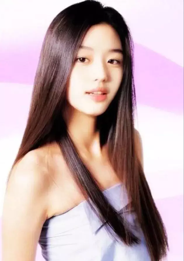 Foto masa muda Jun Ji Hyun © 2025 Kapanlagi.com