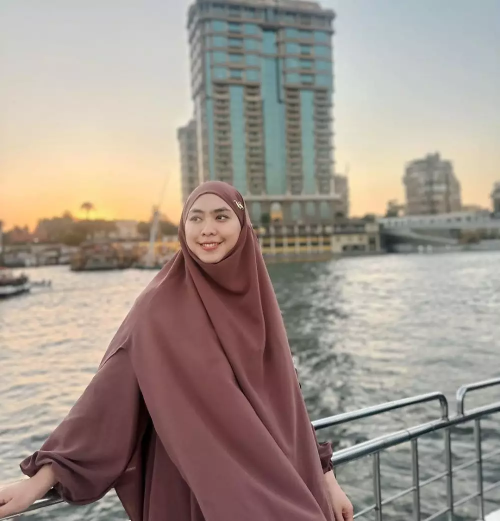 okie setiana dewi ke sungai nil © 2025 berbagai sumber 