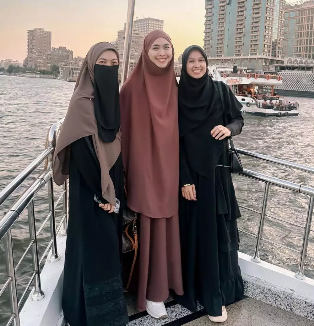 okie setiana dewi ke sungai nil © 2025 berbagai sumber 