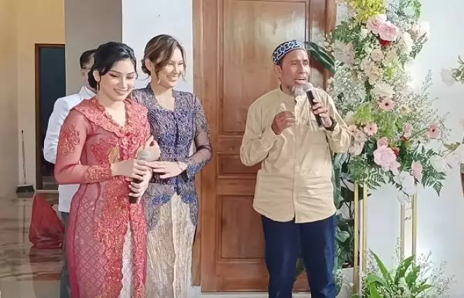 potret kebersamaan indah dan sinta © berbagai sumber potret kebersamaan indah dan sinta © berbagai sumber