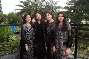 Sesekali muncul di konten YouTube, intip potret kebersamaan 9 YouTuber Tanah Air bareng saudaranya