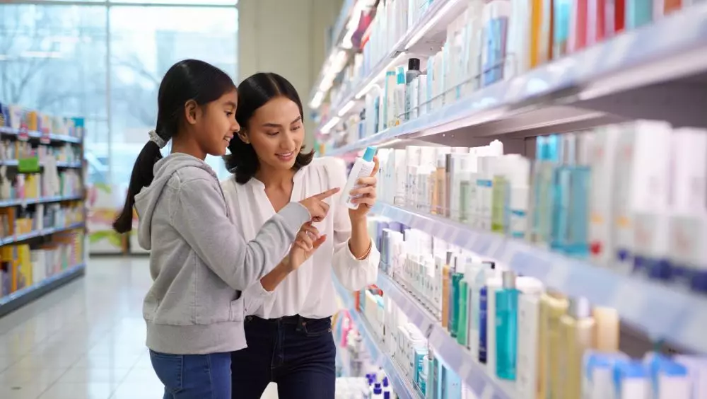 Tips memilih skincare untuk anak 10-15 tahun © 2025 brilio.net Tips memilih skincare untuk anak 10-15 tahun © 2025 brilio.net