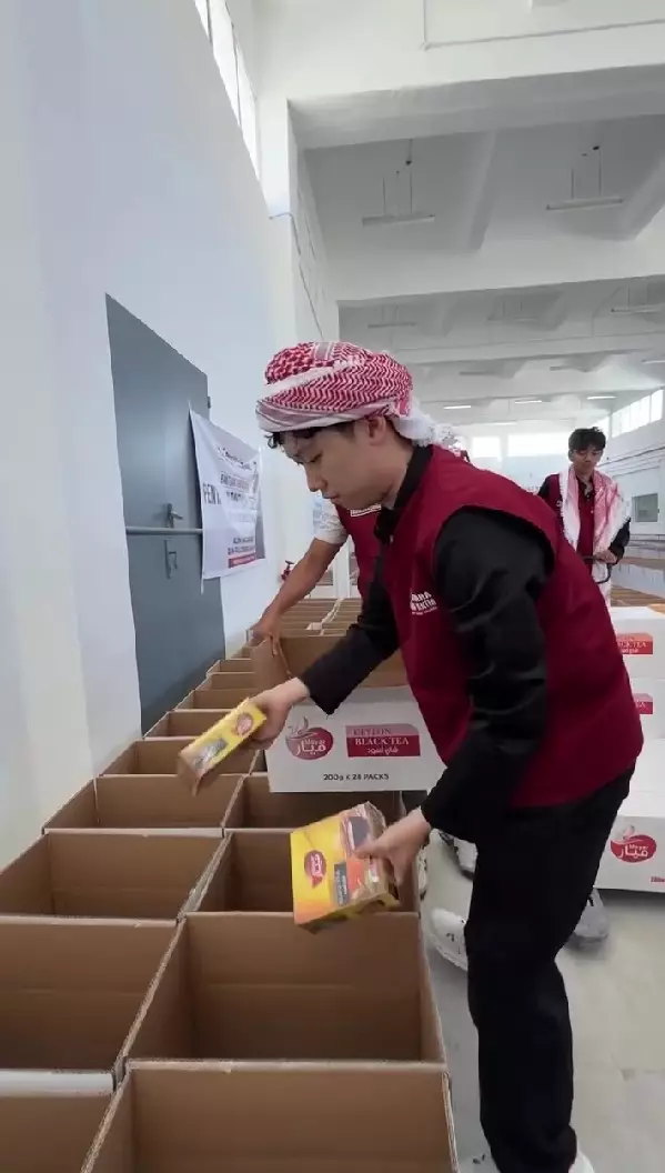 Willie Salim beri donasi sembako © Instagram