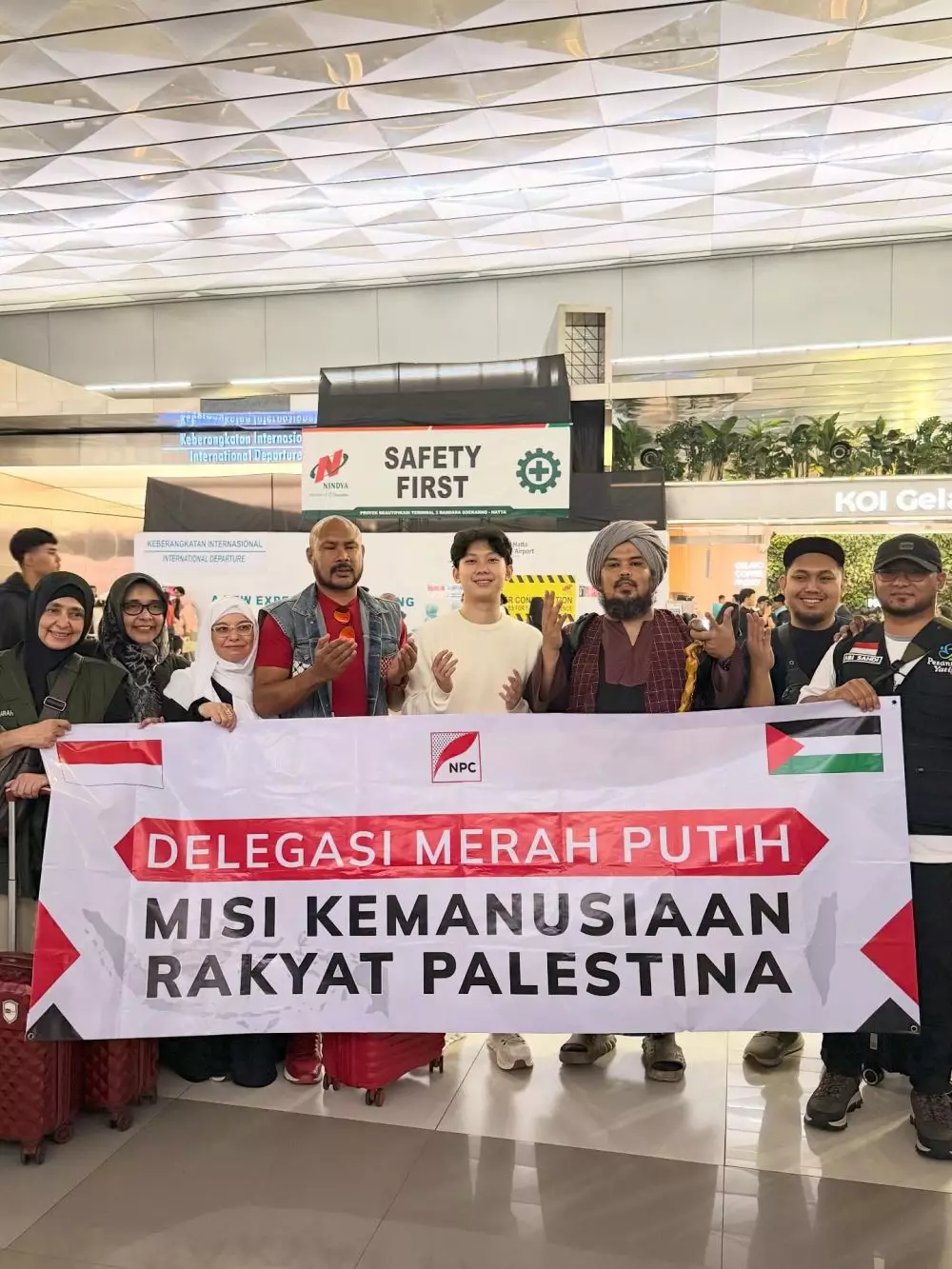 Willie Salim beri donasi sembako © Instagram