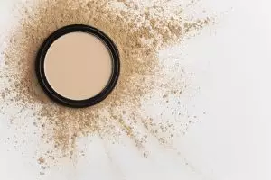 10 Bedak untuk kulit kombinasi harga di bawah Rp 100 ribu, aman dan tidak menyumbat pori-pori