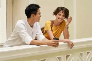 100 Kata-kata gombalan maut perbedaan, romantis sekaligus bikin menghibur