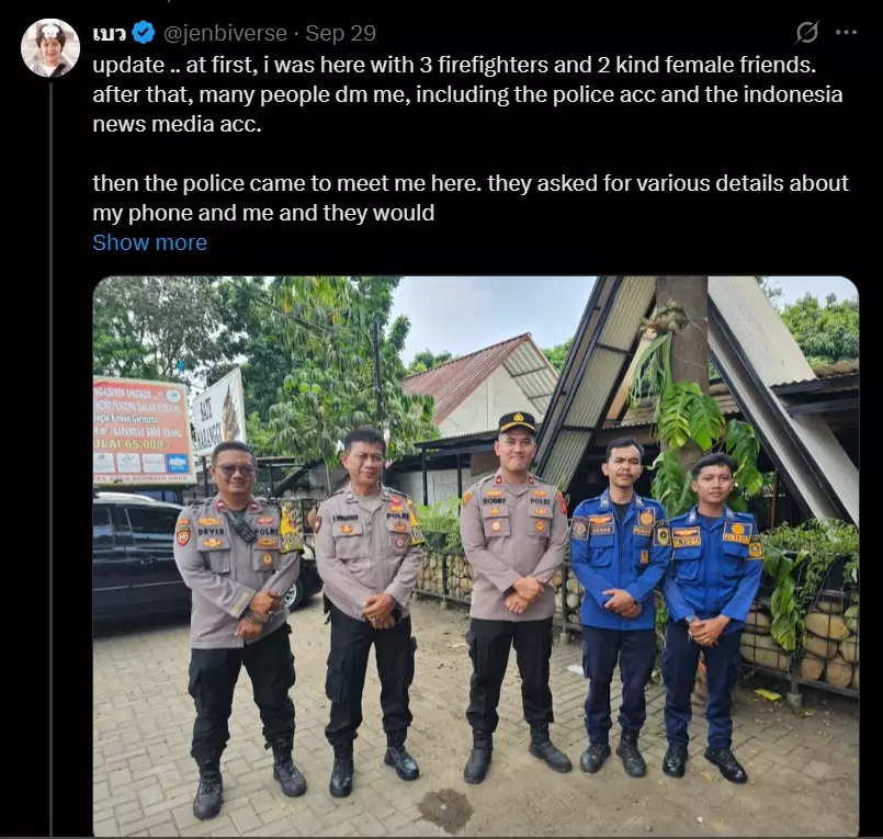 WNA Thailand curhat hp hilang © X WNA Thailand curhat hp hilang © X