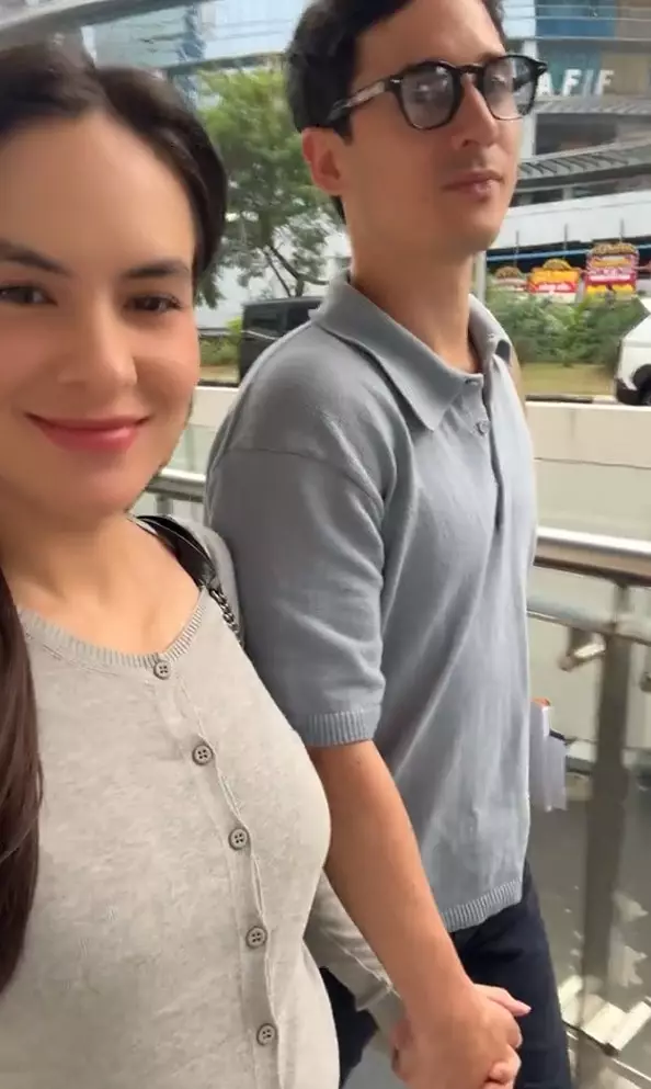 Steffi Zamora cek kandungan © TikTok Steffi Zamora cek kandungan © TikTok